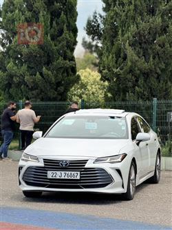 تويوتا أفالون